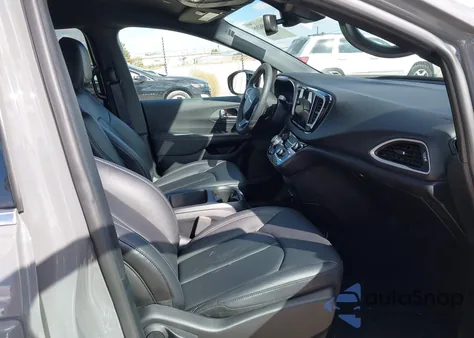 2025 Chrysler Pacifica Select из США, поврежденный, VIN 2C4RC1BG8SR538923